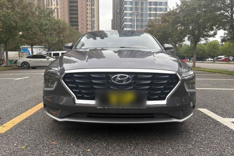 Used Hyundai Mistra 2021 1.8L CVT LUX Premium Edition
