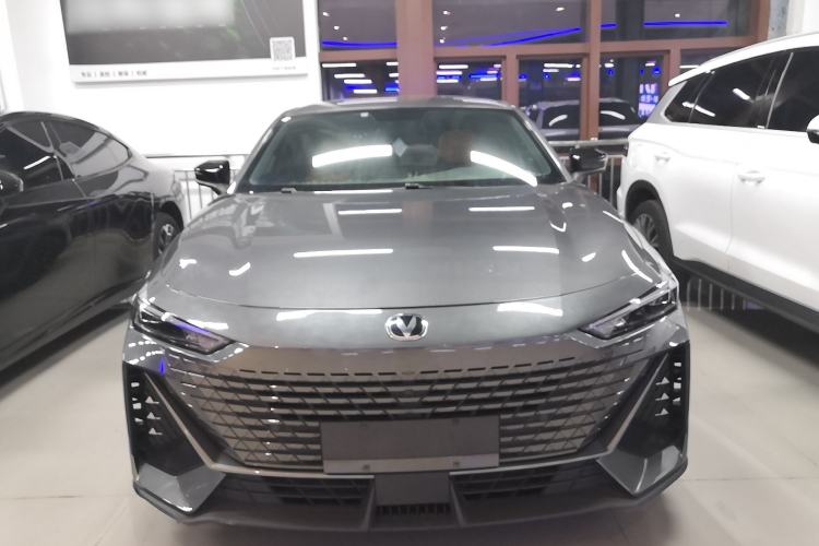 Used Changan UNI-V iDD 2023 Zhidian iDD 1.5T 113km Smart & Fun Version (Rapid Edition)