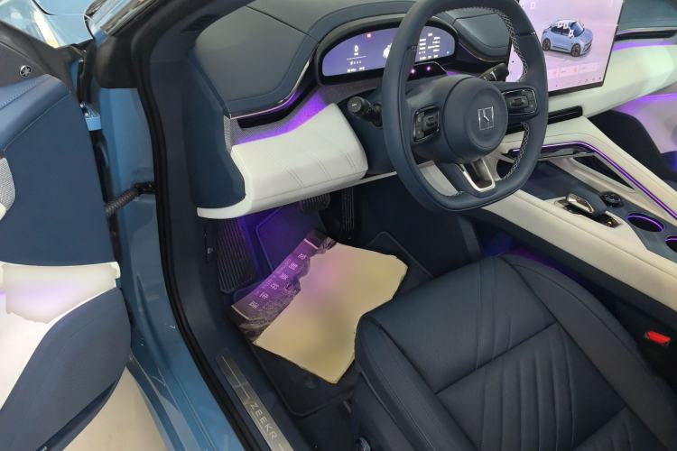 Used Zeekr 001 2025 YOU Edition 100 kWh All-Wheel Drive
