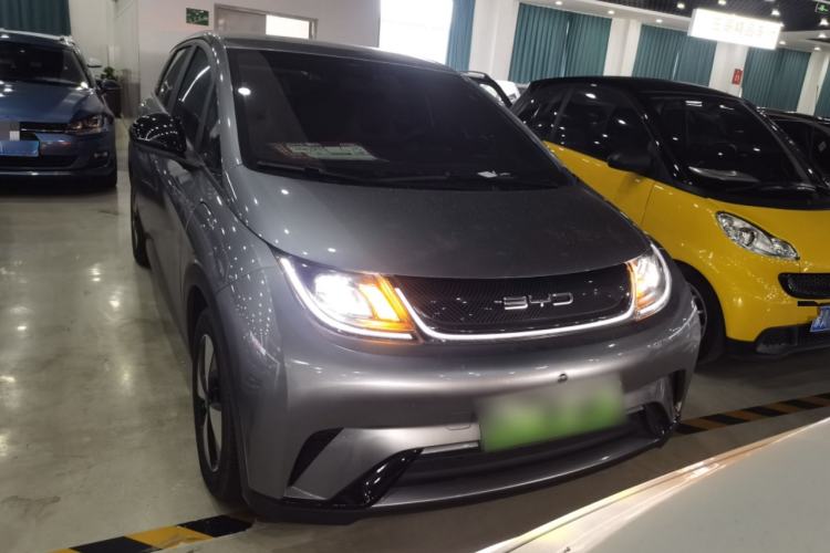 Used BYD Dolphin 2023 420 km Free Version Front