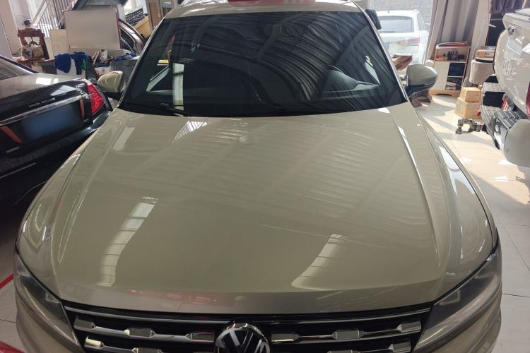 Used Volkswagen Tiguan L 2018 330TSI Automatic Two-Wheel Drive Luxury Edition
