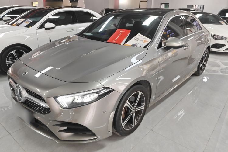 Used Mercedes-Benz A-Class 2022 Revised Version A 200 L Sport Sedan Fashionable Style