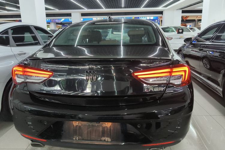 Used Buick Regal 2024 28T Luxury Edition Rear