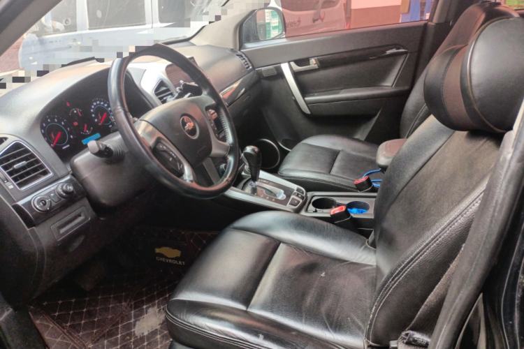 Used Chevrolet Captiva 2012 2.4L 4x4 Flagship Edition 7 Seats