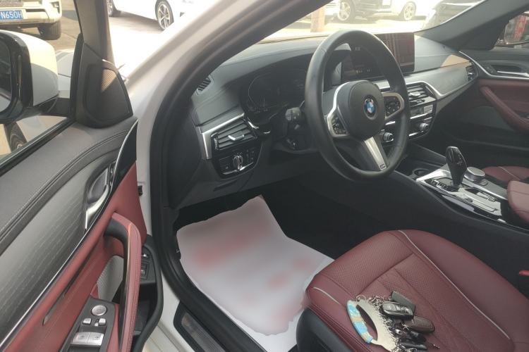 Used BMW 5 Series New Energy 2021 535Le M Sport Package Left Front Seat