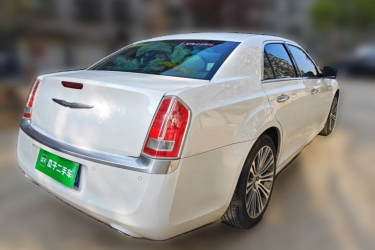 Used Chrysler 300C 2012 3.6L Luxury Edition