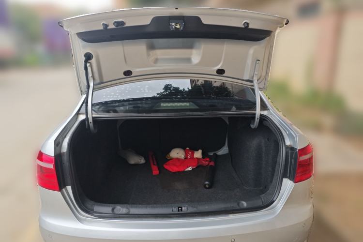 Used Volkswagen Lavida 2013 Restyled Classic 1.6L Automatic Comfort Edition
