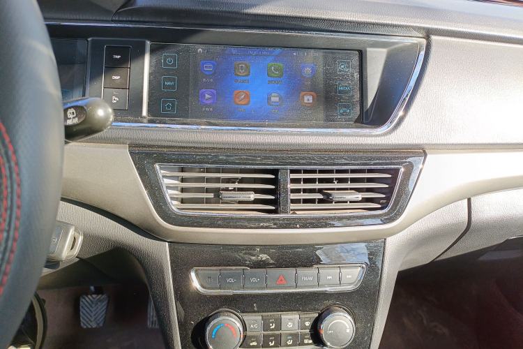 Used CHANGAN KAICHENG Oushang A600 2016 1.5L Manual Luxury 7-Seater
