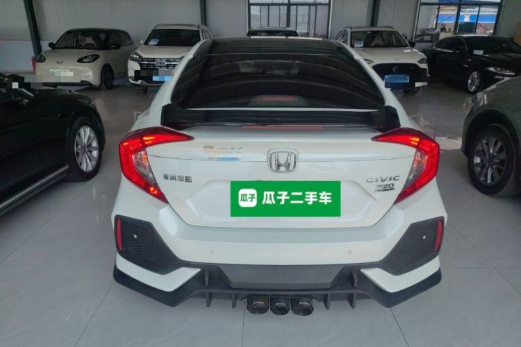 Used Honda Civic 2016 220TURBO CVT Luxury Edition
