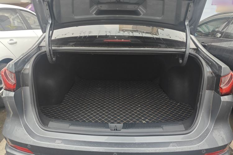 Used Roewe i5 2023 1.5L CVT Luxury Edition
