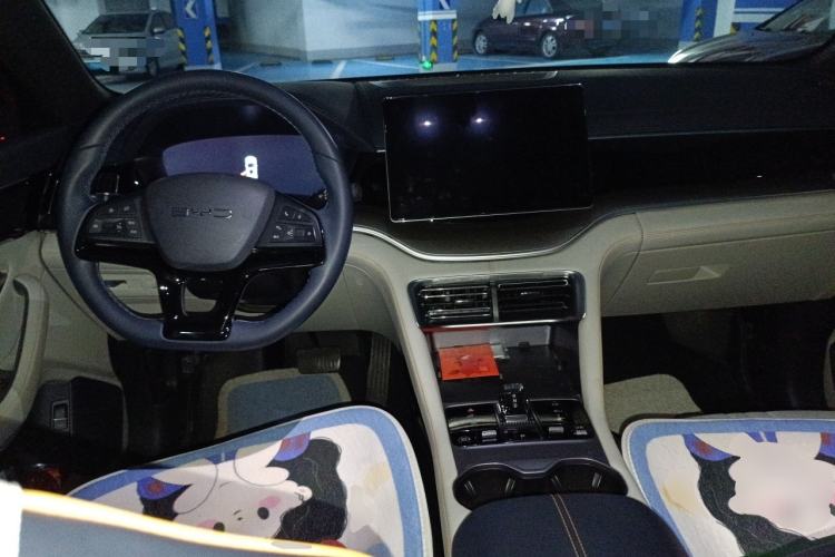 Used BYD Song PLUS New Energy 2023 Champion Edition EV 520KM Prestige Model
