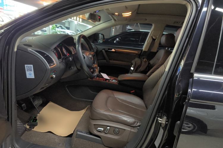 Used Audi Q7 2015 35 TFSI Sport Edition Left Front Seat