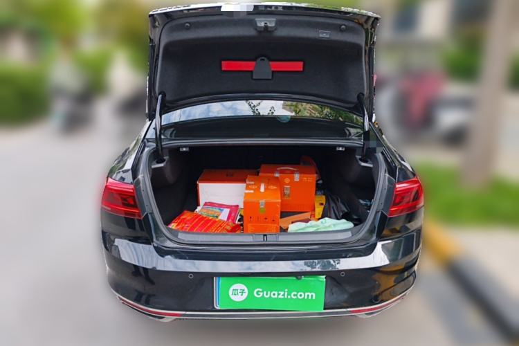 Used Volkswagen Magotan 2020 330TSI DSG Luxury Edition Trunk