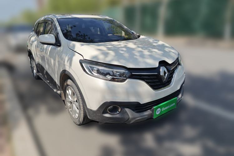 Used Renault Kadjar 2017 2.0L Two-Wheel Drive Comfort Edition Front Right 45 Deg
