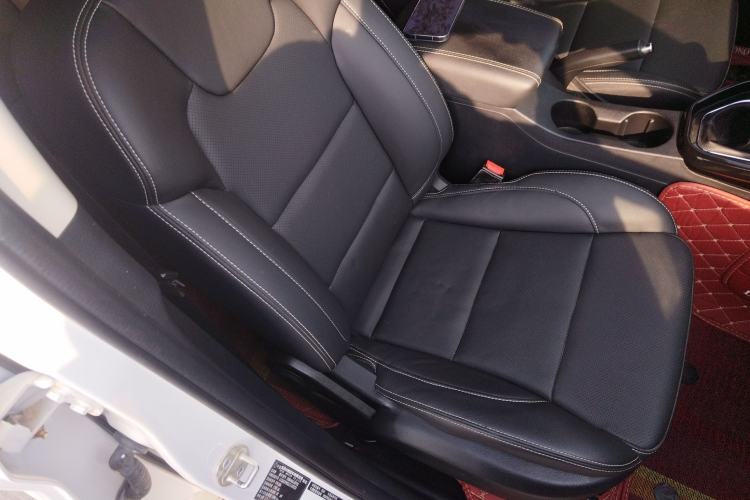 Used Dongfeng Fengon S560 2019 1.8L Manual Urban Model Right Front Seat