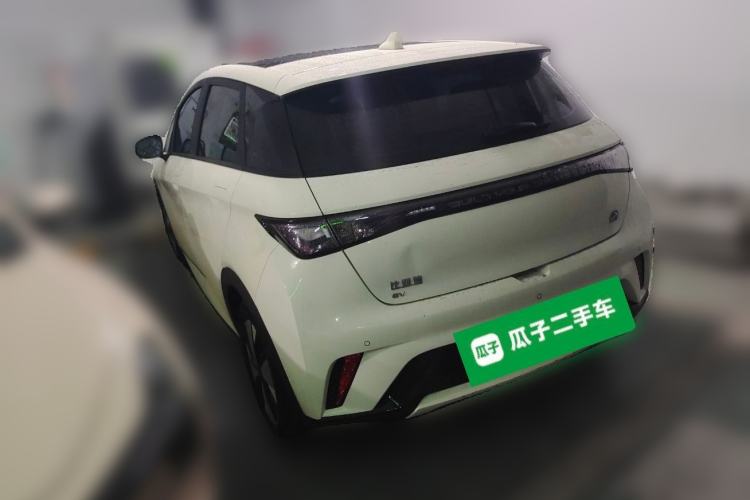 Used BYD Dolphin 2023 420 km Fashion Edition
