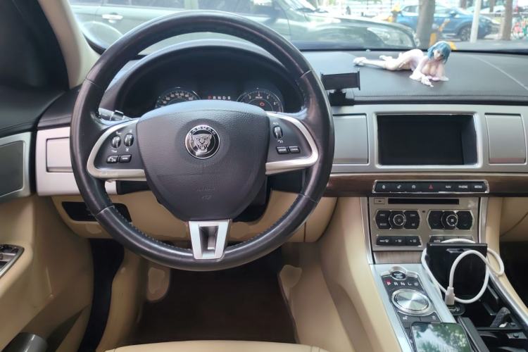 Used Jaguar XF 2015 XF 2.0T 80th Anniversary Collector's Edition
