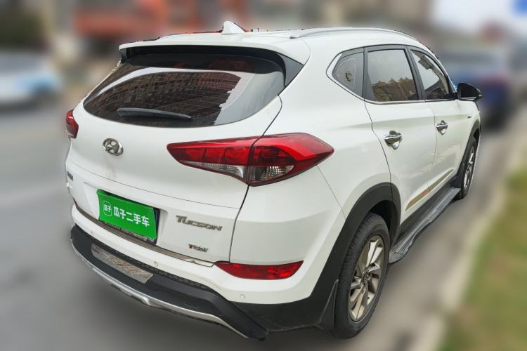 Used Hyundai Tucson 2015 1.6T Dual-Clutch Two-Wheel-Drive Smart Model Rear Right 45 Deg