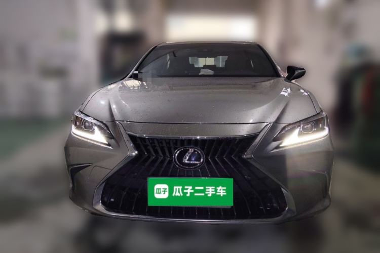 Used Lexus ES 2023 200 Excellence Edition