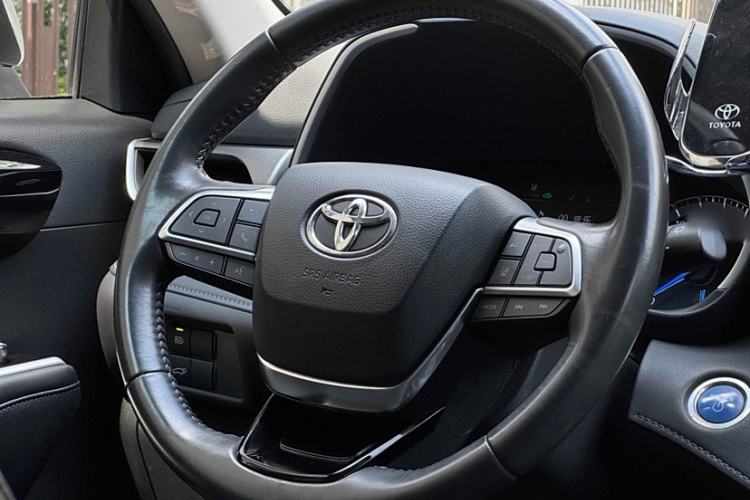 Used Toyota Highlander 2022 Dual-Engine 2.5L Four-Wheel Drive Prestige Version 7 Seats