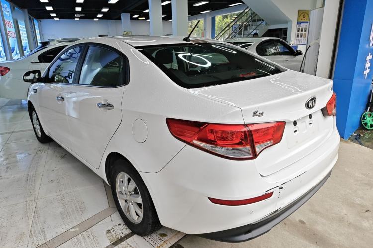Used Kia K2 2015 Sedan 1.4L MT GLS