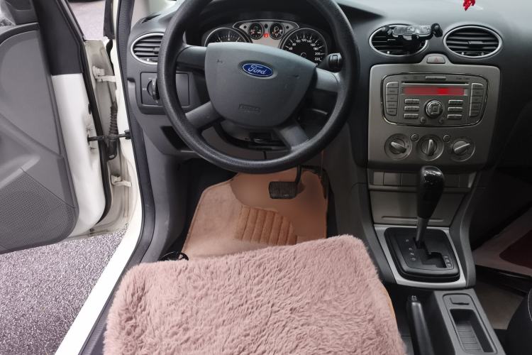 Used Ford Focus 2013 Hatchback Classic 1.8L Automatic Base Model