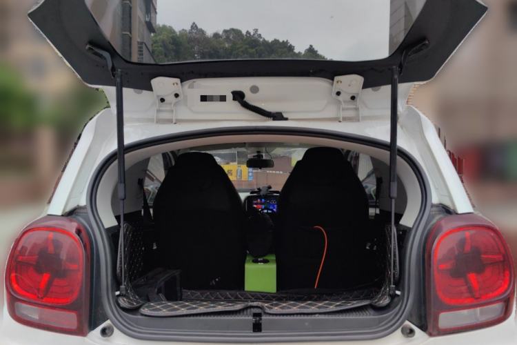 Used Roewe Clever 2021 302km All-Round Version Trunk