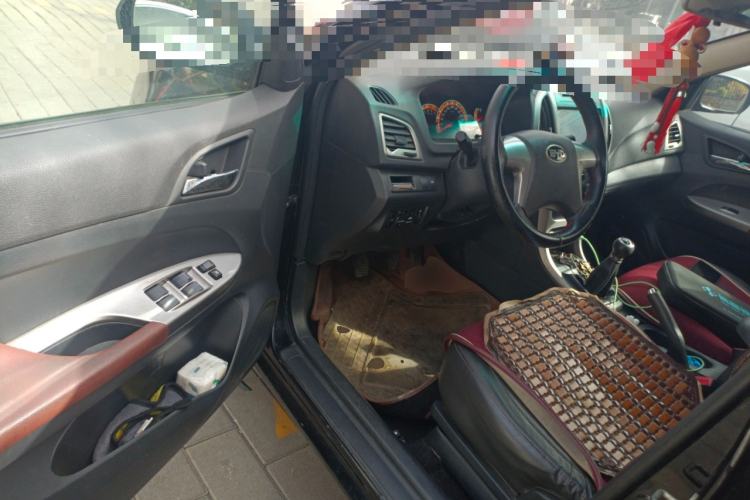 Used BYD F3 2015 Energy-Efficient Model 1.5L Manual Comfort Edition Driver Seat