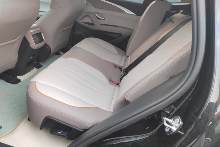 Used BYD Song Pro New Energy 2024 HONOR Edition DM-i 110KM Beyond Model Left Rear Seat