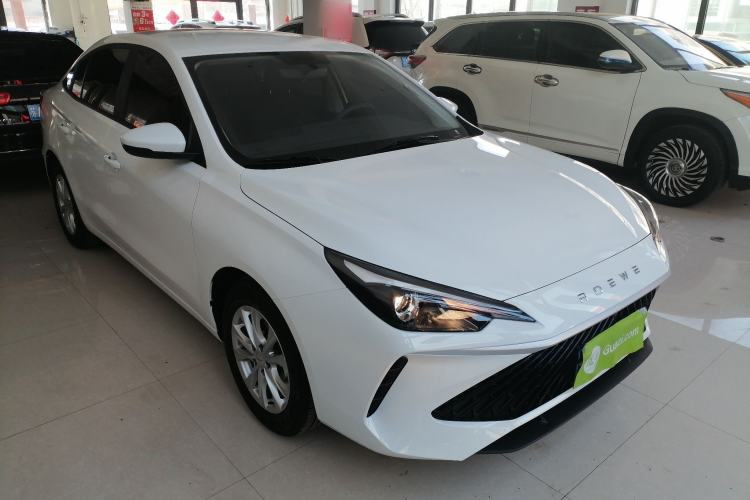 Used Roewe i5 2026 Model 1.5L Manual Comfort Version Front Right 45 Deg