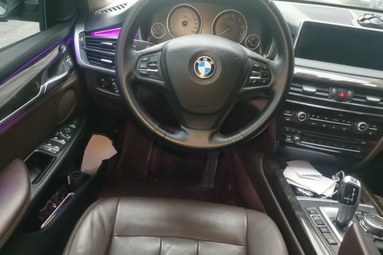 Used BMW X5 2015 xDrive28i
