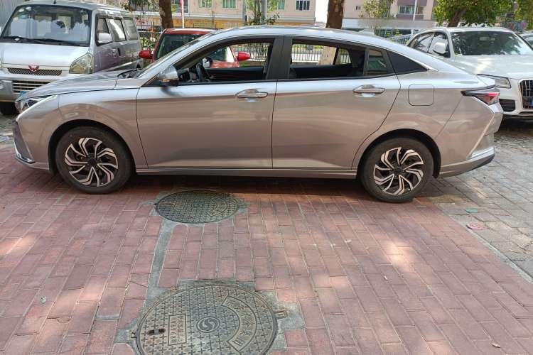 Used Dongfeng Aeolus Yixuan 2021 230T Automatic Glory Edition