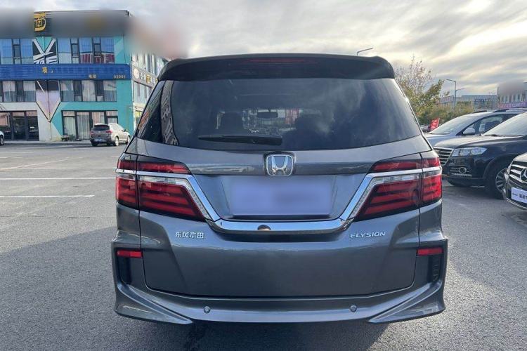 Used Honda Elysion 2016 2.4L Luxury Edition
