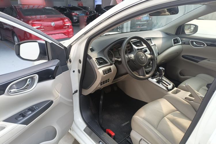 Used Nissan Sylphy 2019 1.6XV CVT Smart Connect Luxury Edition China VI Standard Driver Seat