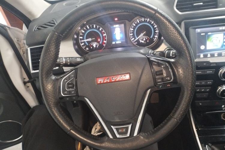 Used Haval H2 2014 1.5T Manual Two-Wheel Drive Elite Edition Steering Wheel