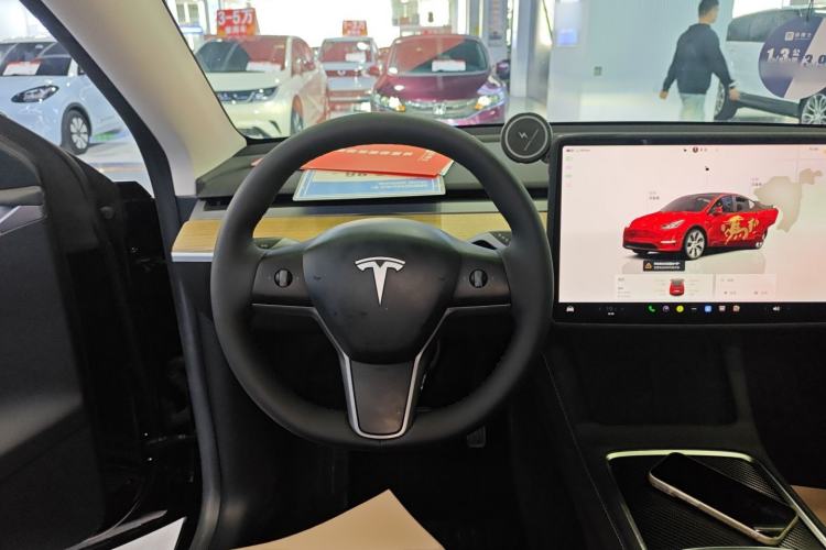 Used Tesla Model Y 2022 Rear-Wheel-Drive Version Steering Wheel