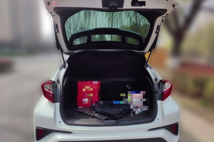 Used Toyota C-HR 2022 2.0L Comfort Edition Trunk