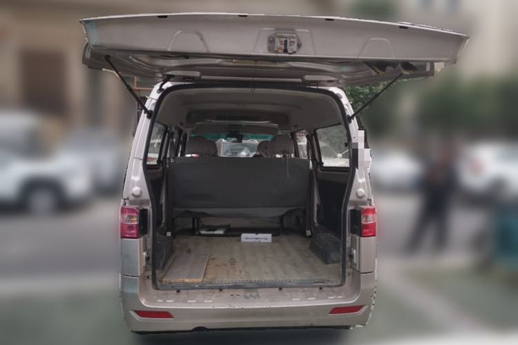 Used Jinbei Hiace X30 2019 1.5L Van Comfort Model China VI SWC15M
