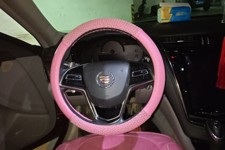 Used Cadillac CTS 2014 28T Luxury Model Steering Wheel