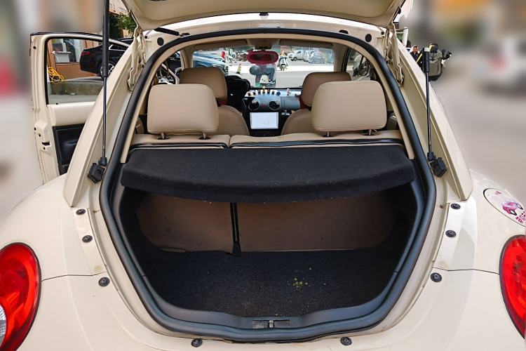 Used Volkswagen Beetle 2008 2.0 AT Standard Edition
