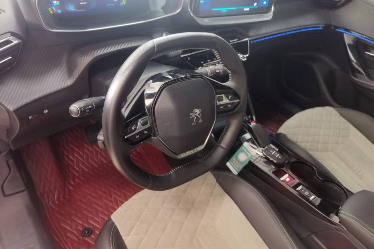 Used Peugeot e2008 2020 3D ZhenShang Edition