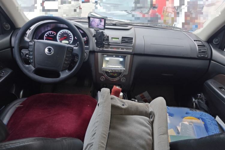 Used SsangYong Rexton W 2014 2.0T Four-Wheel Drive Luxury Navigation Version with 5 Seats