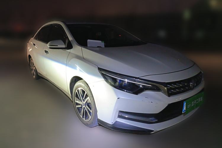 Used Venucia D60 2018 1.6L CVT Smart Connect Elite Edition