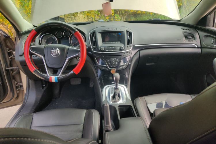 Used Buick Regal 2014 1.6T Fashionable Tech Edition Center Console