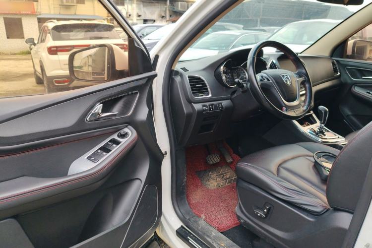 Used Baojun 560 2016 1.8L iAMT Luxury Model
