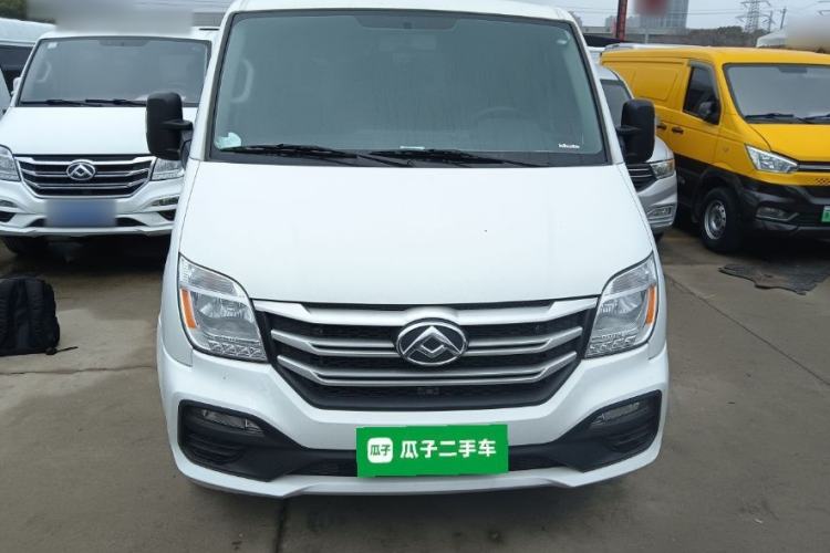 Used SAIC MAXUS Xintu V80 2023 2.0T Manual Classic Aoyuntong Short Wheelbase Ultra-Low Roof 5/6-Seater