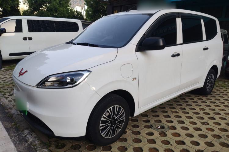 Used Wuling Hongguang New Energy 2024 All-Electric Model 300KM Standard Version