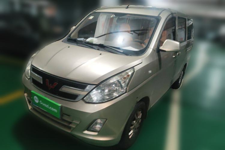 Used Wuling Rongguang V 2015 1.2L Standard Version