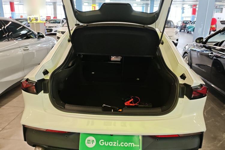 Used Changan UNI-V iDD 2023 ZhiDian iDD 1.5T 113km Smart & Fun Version
