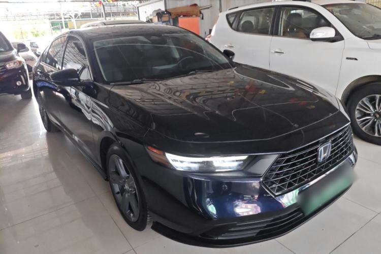 Used Honda Accord New Energy 2023 2.0L ePHEV Smart Edition Front Right 45 Deg